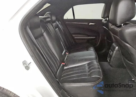 2019 Chrysler 300 S z USA, uszkodzony, nr VIN 2C3CCABG8KH566009